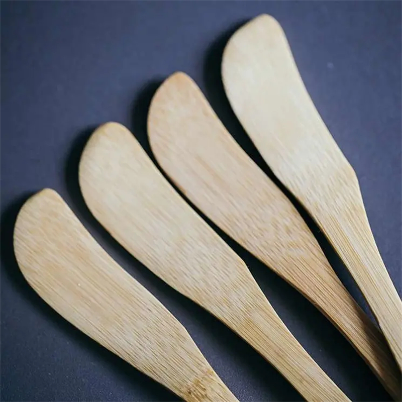 Disposable knife, fork and spoon set